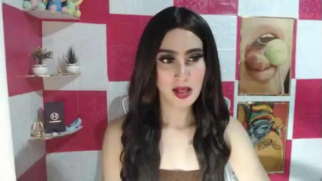Image 6 of prettypetite02 Stream on Chaturbate on 21 months ago