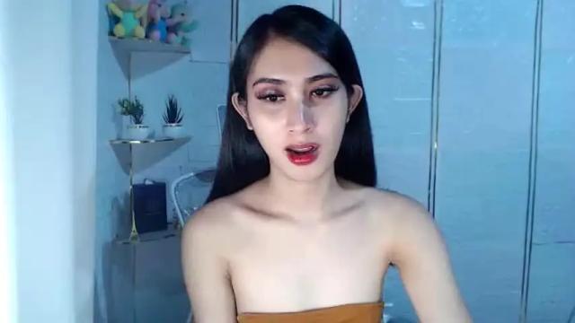 Image 3 of prettypetite02 Stream on Chaturbate on 20 months ago