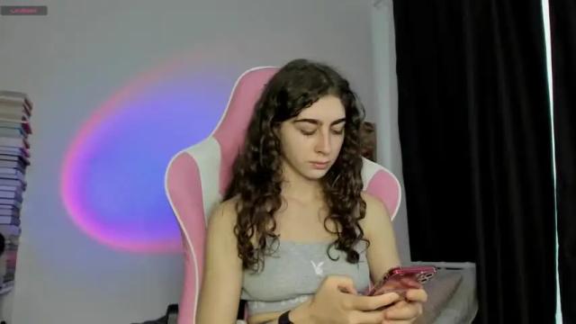 Image 6 of prettysomething Stream on Chaturbate on 14 months ago
