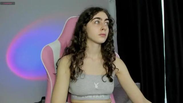 Image 7 of prettysomething Stream on Chaturbate on 14 months ago