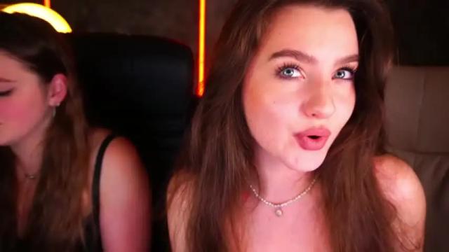 Image 6 of prettyuagirls Stream on Chaturbate on 19 months ago