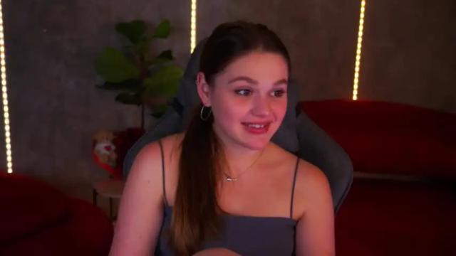 Image 4 of prettyuagirls Stream on Chaturbate on 18 months ago