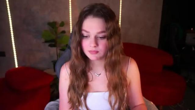 Image 2 of prettyuagirls Stream on Chaturbate on 17 months ago