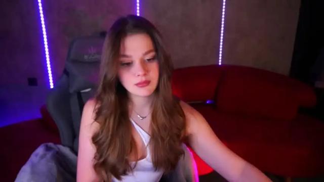 Image 6 of prettyuagirls Stream on Chaturbate on 17 months ago