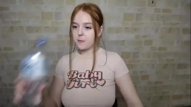 Image 6 of prettyvalerii_ Stream on Chaturbate on 21 days ago
