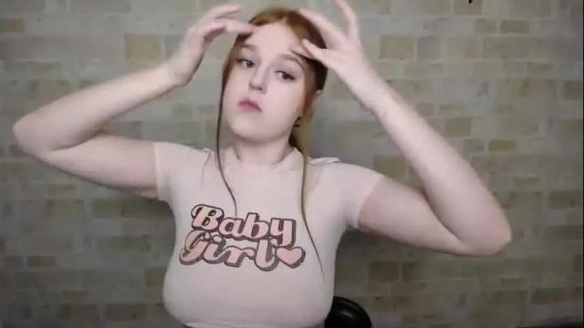 Image 6 of prettyvalerii_ Stream on Chaturbate on 9 days ago