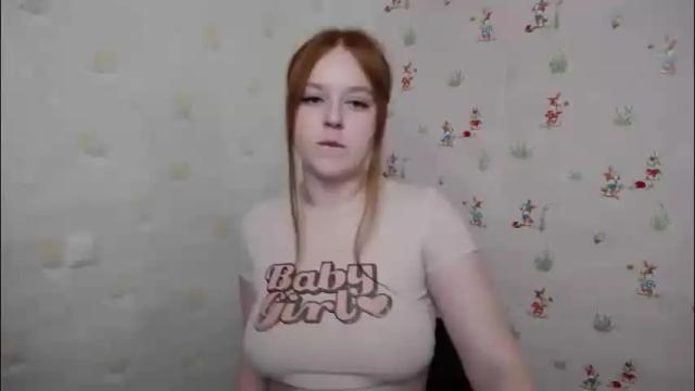 Image 4 of prettyvalerii_ Stream on Chaturbate on 3 months ago