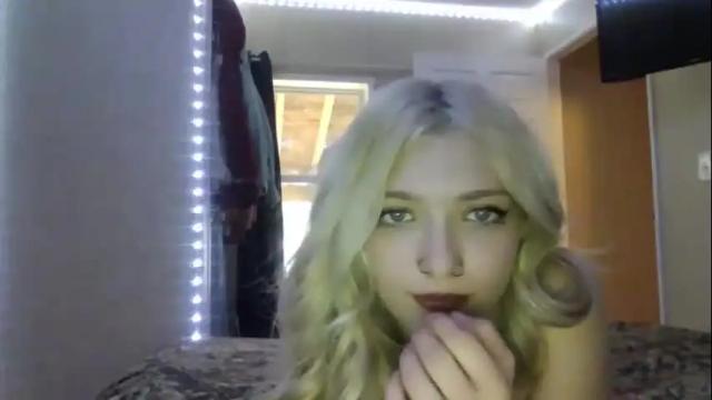 Image 12 of prettyyungsteviee Stream on Chaturbate on 1 month ago