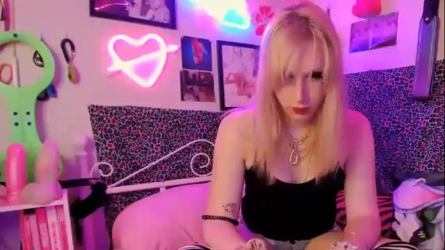 Image 6 of princess_bunni Stream on Chaturbate on 18 months ago