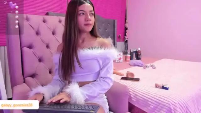 Image 12 of princess_gabyy Stream on Chaturbate on 13 months ago