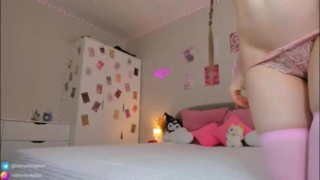 Image 4 of princess_kristy Stream on Chaturbate on 24 days ago