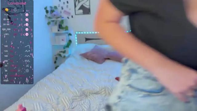 Image 12 of princess_linlin Stream on Chaturbate on 15 months ago