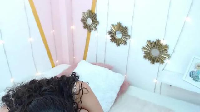 Image 7 of princess_mariian Stream on Chaturbate on 19 months ago