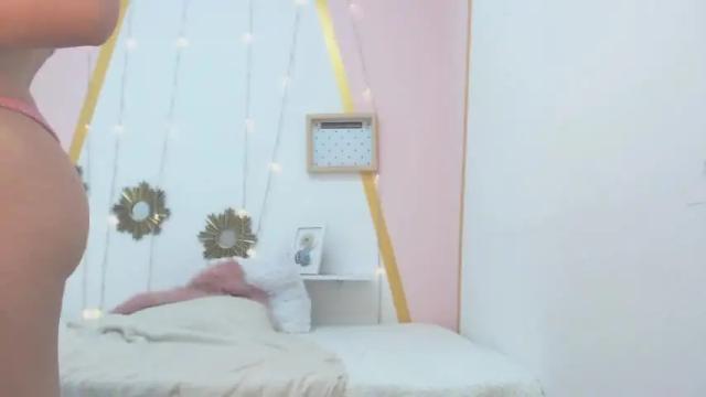 Image 6 of princess_mariian Stream on Chaturbate on 19 months ago