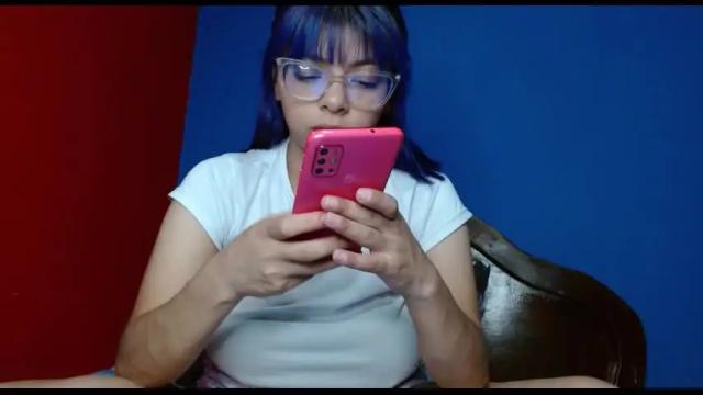 Image 10 of princess_nahia23 Stream on Chaturbate on 17 months ago