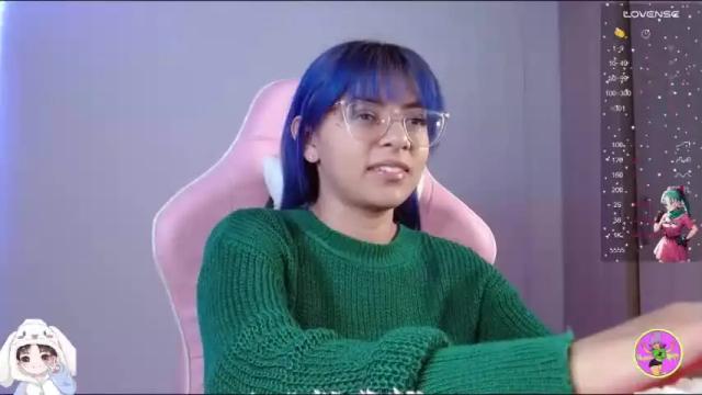 Image 10 of princess_nahia23 Stream on Chaturbate on 16 months ago