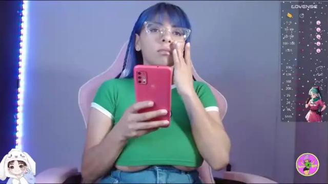 Image 4 of princess_nahia23 Stream on Chaturbate on 16 months ago