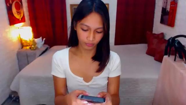 Image 10 of princess_scarlet Stream on Chaturbate on 19 months ago