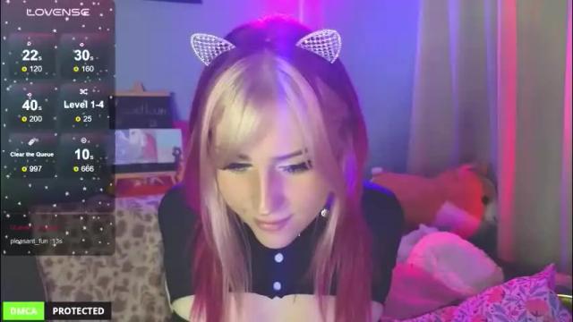 Image 2 of princess_sofiee Stream on Chaturbate on 1 month ago