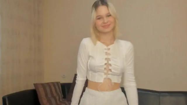Image 10 of princess_tayler Stream on Chaturbate on 25 months ago