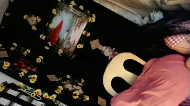 Image 12 of princess_thea123 Stream on Chaturbate on 13 days ago