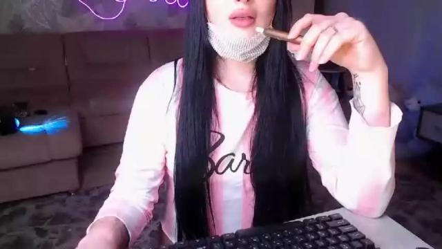 Image 4 of princessamira1 Stream on Chaturbate on 14 months ago