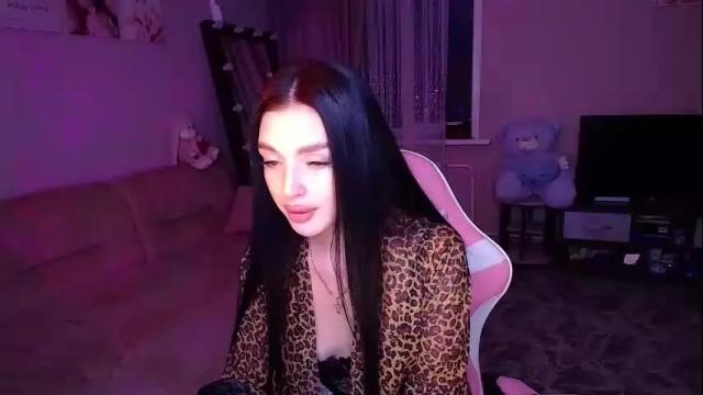Image 12 of princessamira1 Stream on Chaturbate on 3 months ago