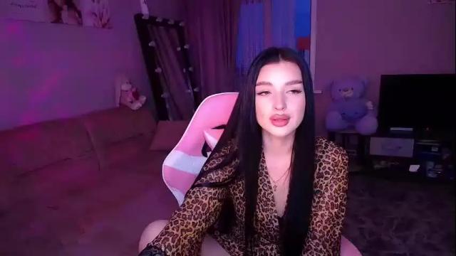 Image 7 of princessamira1 Stream on Chaturbate on 3 months ago