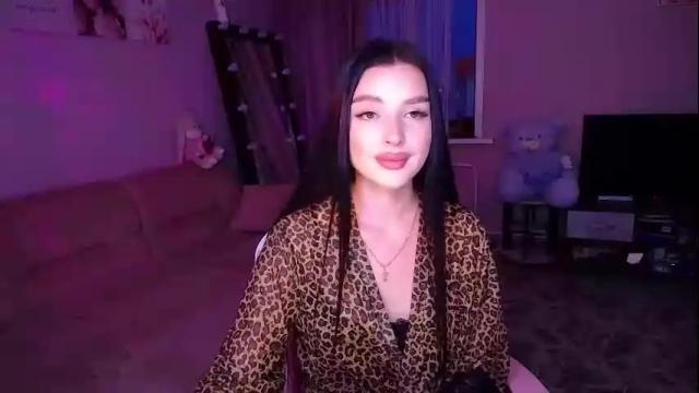 Image 8 of princessamira1 Stream on Chaturbate on 3 months ago