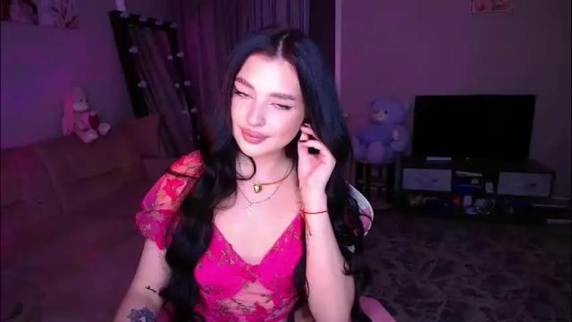 Image 8 of princessamira1 Stream on Chaturbate on 3 months ago