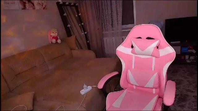 Image 3 of princessamira1 Stream on Chaturbate on 2 months ago