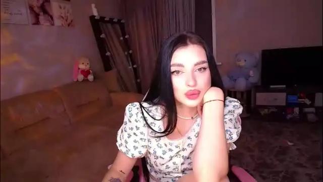 Image 3 of princessamira1 Stream on Chaturbate on 2 months ago