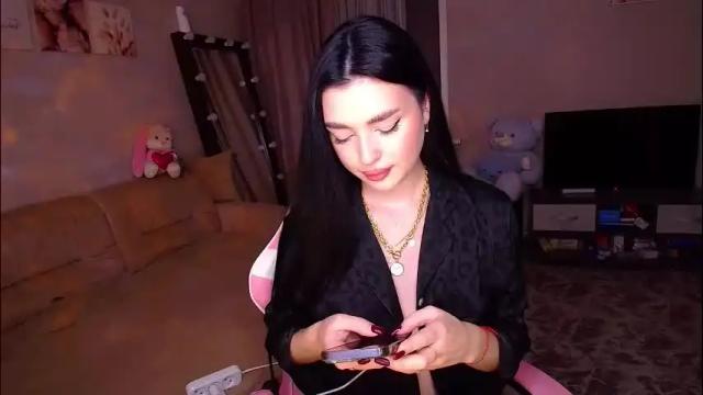 Image 3 of princessamira1 Stream on Chaturbate on 2 months ago