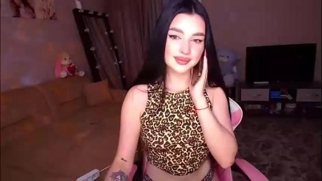 Image 7 of princessamira1 Stream on Chaturbate on 2 months ago