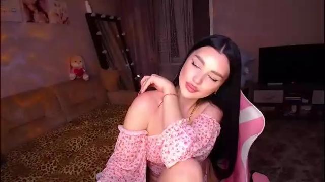 Image 11 of princessamira1 Stream on Chaturbate on 2 months ago