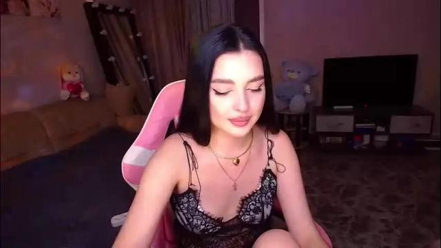 Image 3 of princessamira1 Stream on Chaturbate on 2 months ago