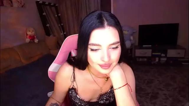 Image 4 of princessamira1 Stream on Chaturbate on 2 months ago