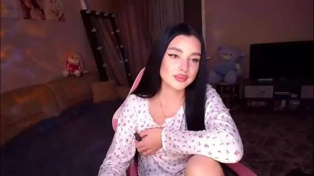 Image 4 of princessamira1 Stream on Chaturbate on 2 months ago
