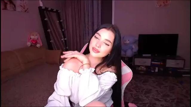 Image 2 of princessamira1 Stream on Chaturbate on 1 month ago