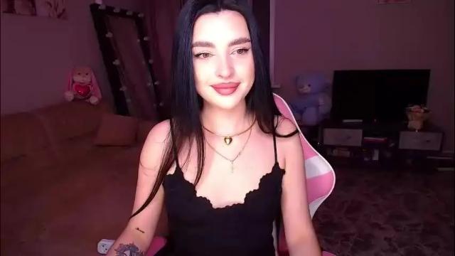 Image 4 of princessamira1 Stream on Chaturbate on 29 days ago