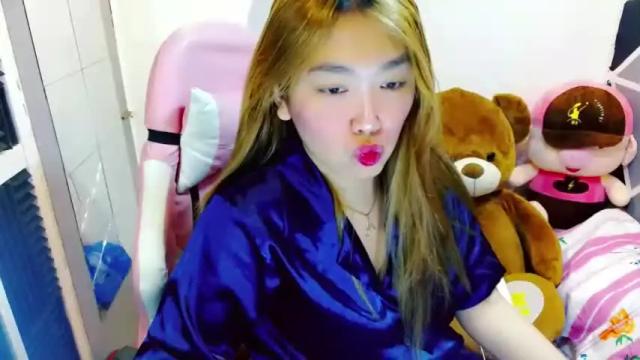 Image 12 of princesscutiexx Stream on Chaturbate on 12 months ago