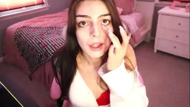 Image 2 of princesselysia99 Stream on Chaturbate on 1 month ago