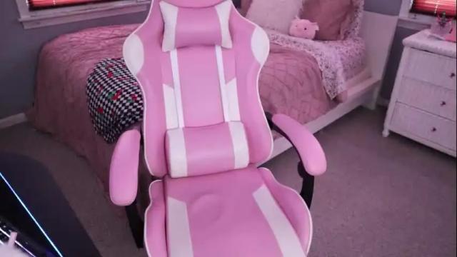 Image 6 of princesselysia99 Stream on Chaturbate on 1 month ago