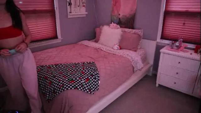 Image 2 of princesselysia99 Stream on Chaturbate on 10 days ago