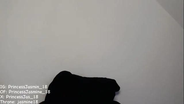 Image 6 of princessjasmine_18 Stream on Chaturbate on 27 days ago