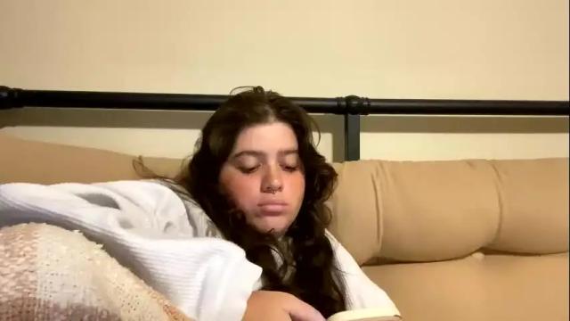 Image 3 of princesslaylaa Stream on Chaturbate on 5 months ago