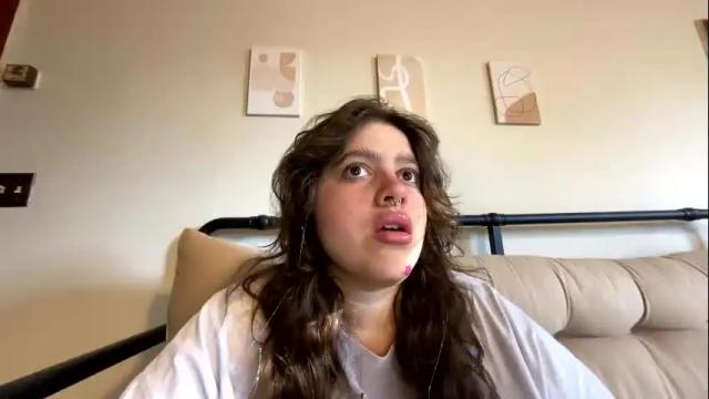 Image 2 of princesslaylaa Stream on Chaturbate on 4 months ago