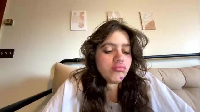 Image 6 of princesslaylaa Stream on Chaturbate on 4 months ago