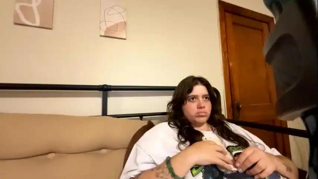 Image 2 of princesslaylaa Stream on Chaturbate on 2 months ago