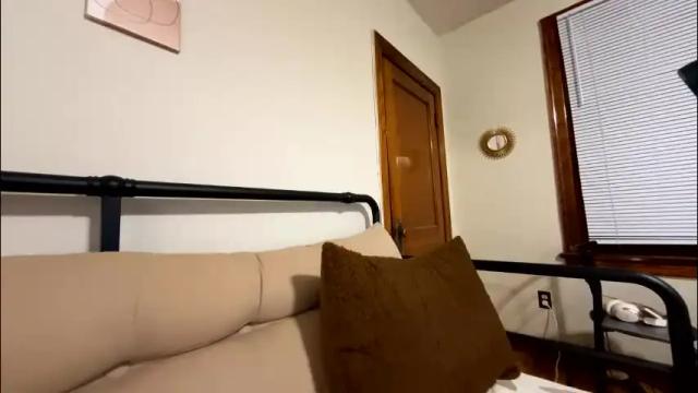 Image 8 of princesslaylaa Stream on Chaturbate on 2 months ago